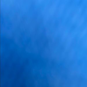 Meet your Posher, Chloe